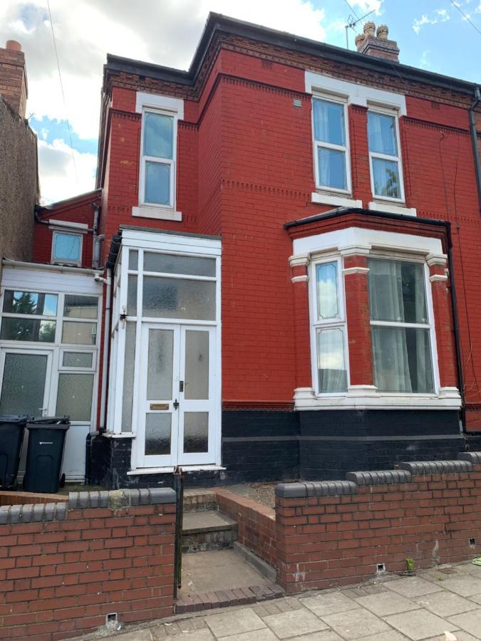 Mcf Short Stay Accommodation - Handsworth Бирмингам Екстериор снимка