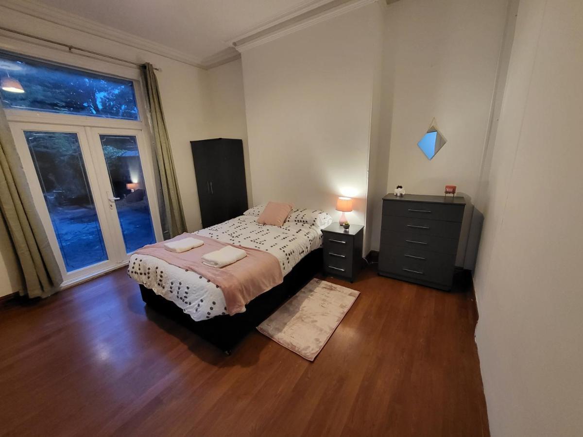 Mcf Short Stay Accommodation - Handsworth Бирмингам Екстериор снимка