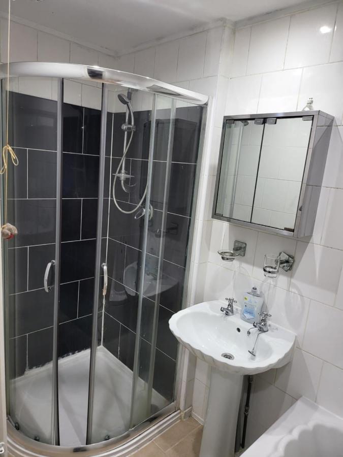 Mcf Short Stay Accommodation - Handsworth Бирмингам Екстериор снимка