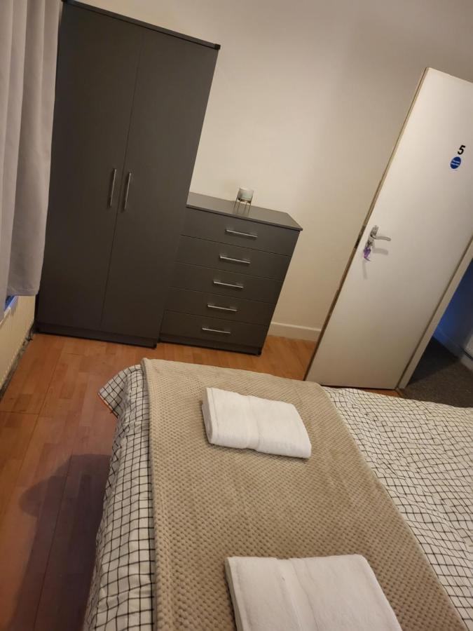 Mcf Short Stay Accommodation - Handsworth Бирмингам Екстериор снимка