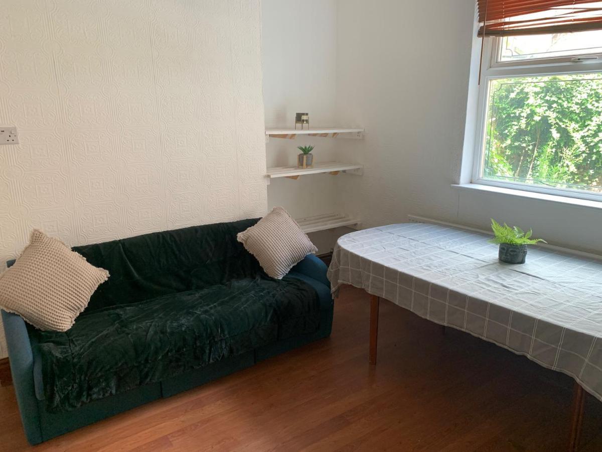 Mcf Short Stay Accommodation - Handsworth Бирмингам Екстериор снимка